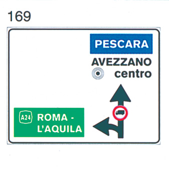 SEGNALE DI PREAVVISO DI INCROCIO URBANO CON DIVIETO DI TRANSITO PER UNA CATEGORIA DI VEICOLI SU UN RAMO DELL’INCROCIO